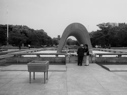 hiroshima couple