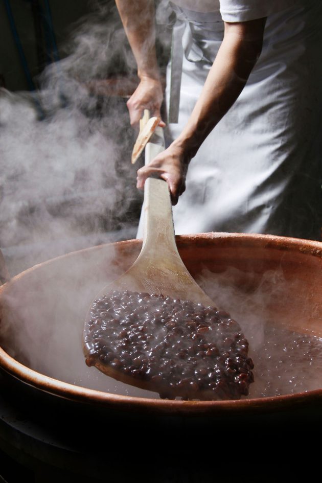 sunai-no-sato-wagashi-sweet-shiga-japan-azuki-beans