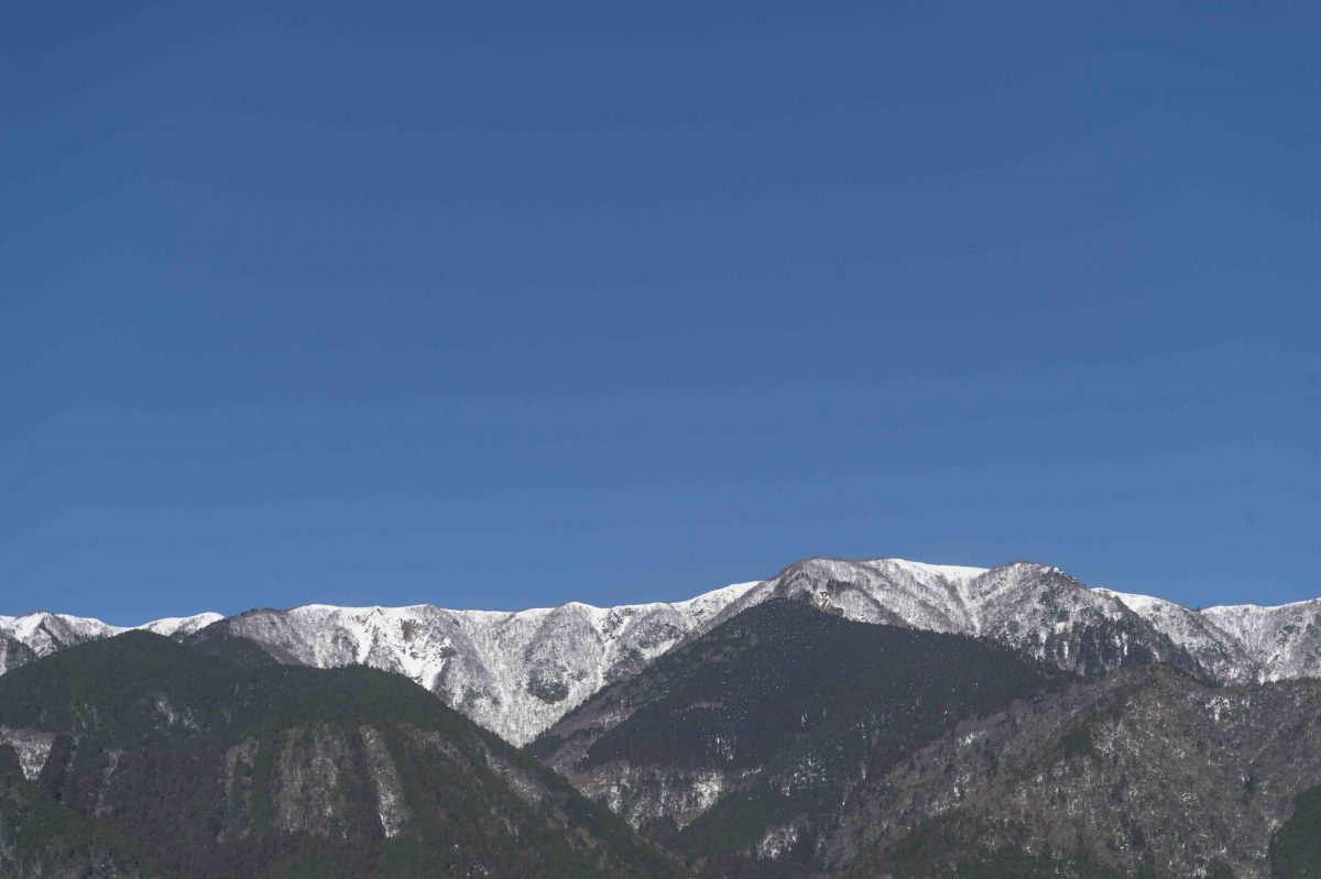 Mountain view from the studio of Shuji Nakagawa ©Yuya Hoshino