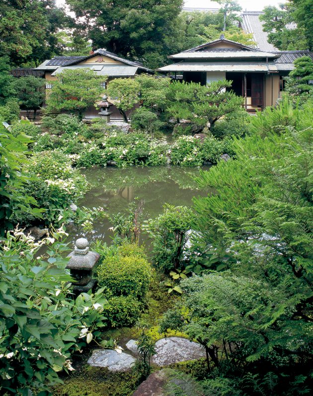  Garden at Ryosokuin Temple